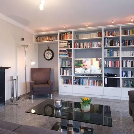 La Cigale Comfortable *